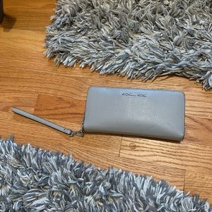 Michael Kors Jet Set leather travel wristlet